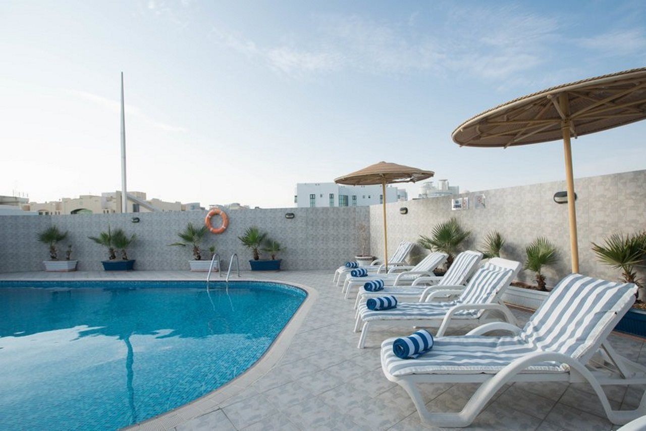 Landmark Riqqa Hotel Dubai Exterior photo