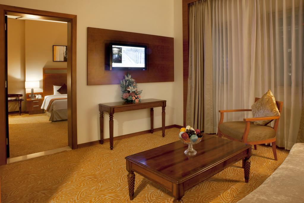 Landmark Riqqa Hotel Dubai Exterior photo
