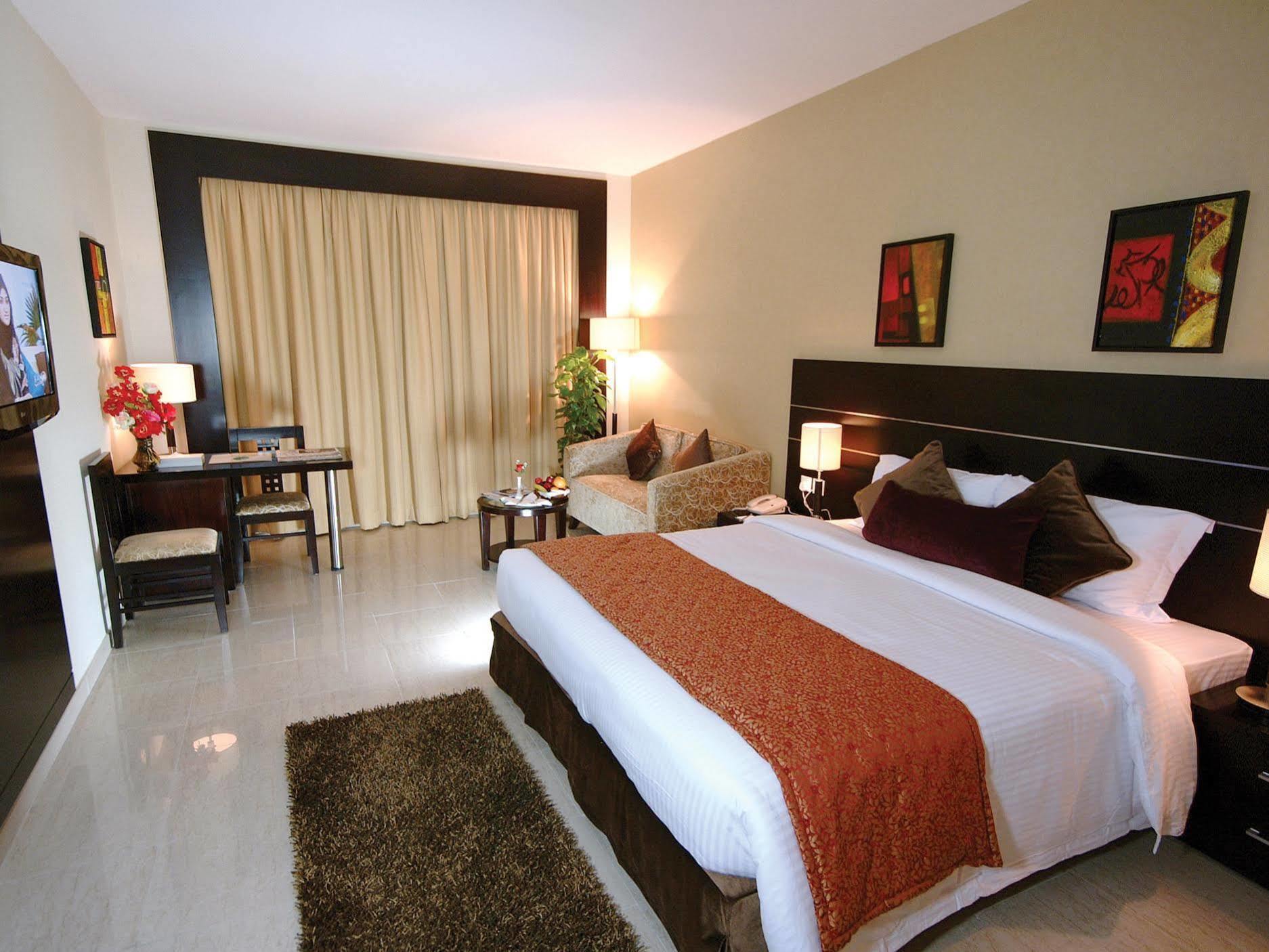 Landmark Riqqa Hotel Dubai Exterior photo
